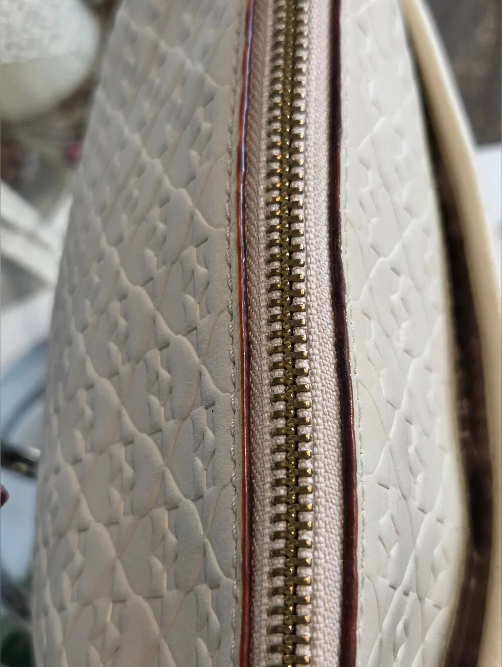 Kate Spade NY Penn Place Keisha Crossbody Bag.